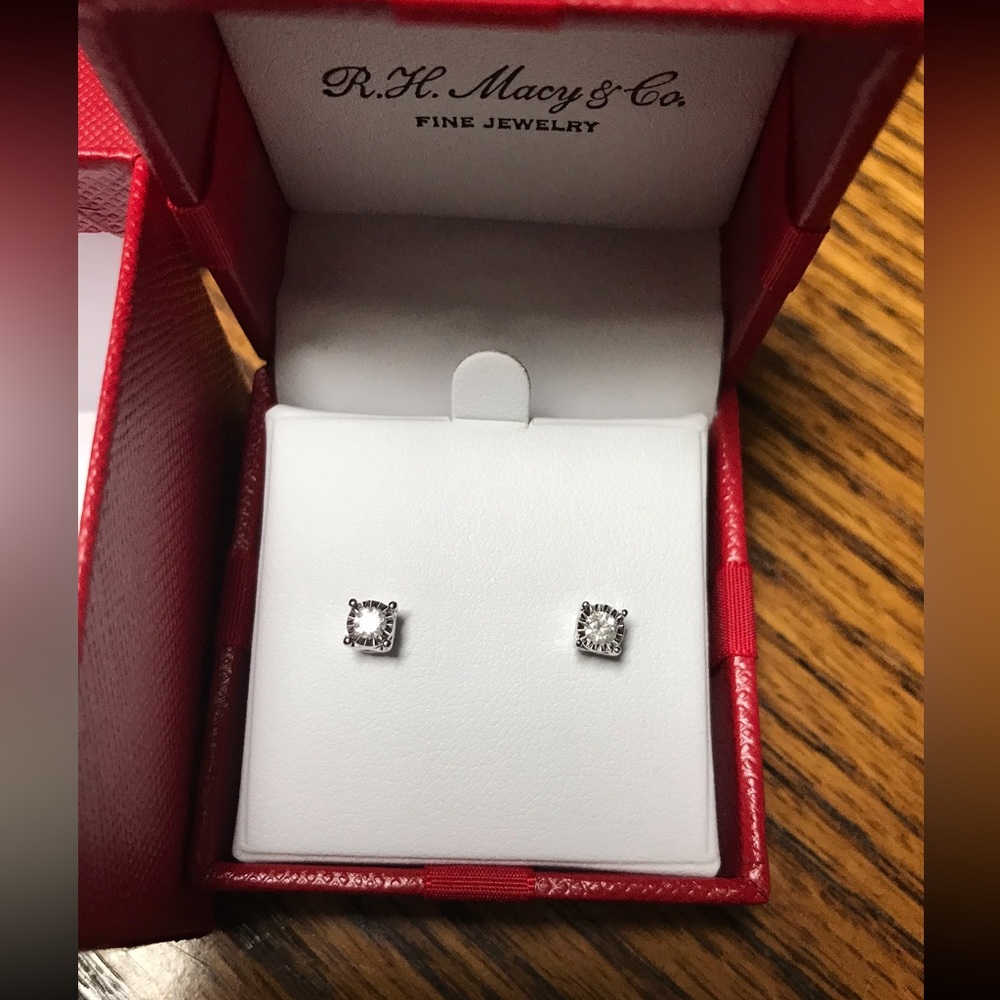 Diamond earrings  14K white GOLD
